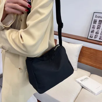 Сумка через плечо большой емкости 2023 Новая женская модная простая сумка-мессенджер для пригородных поездок